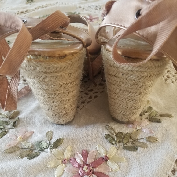 Rose Gold wedge espadrilles - Picture 5 of 6